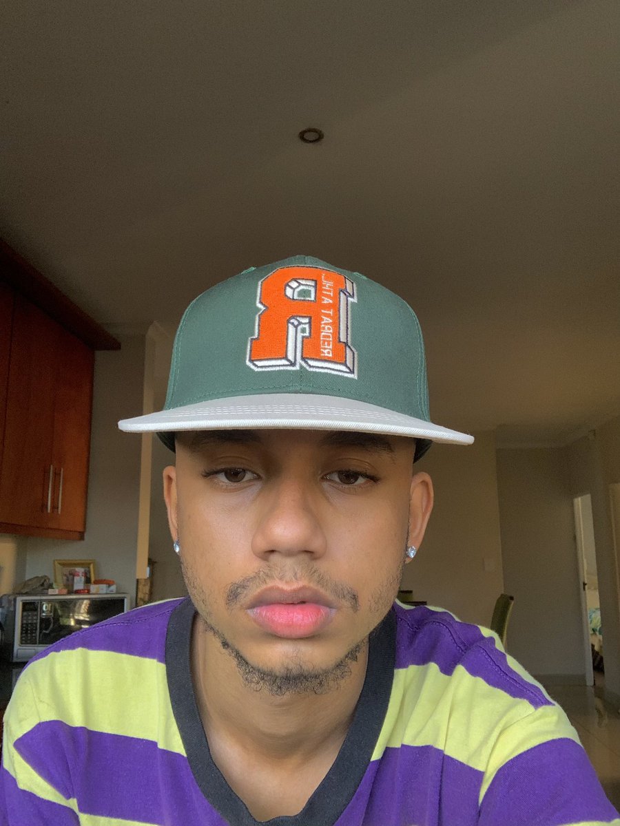 jessewashere03's tweet photo. Random selfies bro https://t.co/1Q1zQZHKHg