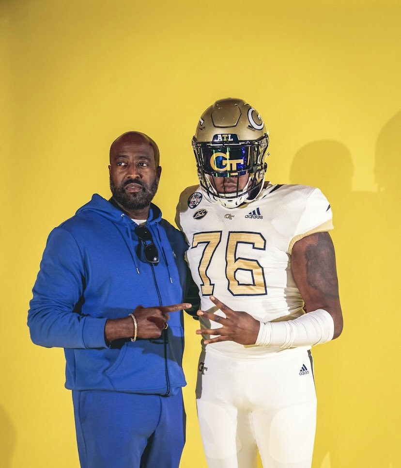Extremely blessed to announce my commitment to Georgia Tech. I’m coming home! @CoachBrentKey <a href="/therealkwat/">Kenyatta Watson</a> <a href="/VinceVance6/">Coach Vince Vance</a>