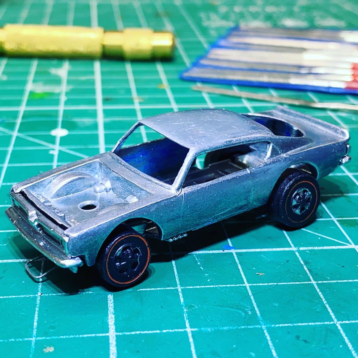 lfjii's tweet photo. Fish royalty. #redlinehotwheels “King ‘Kuda”  (Hong Kong) 1970. #diecastrestoration #spectraflame https://t.co/jhHMD6eSuC