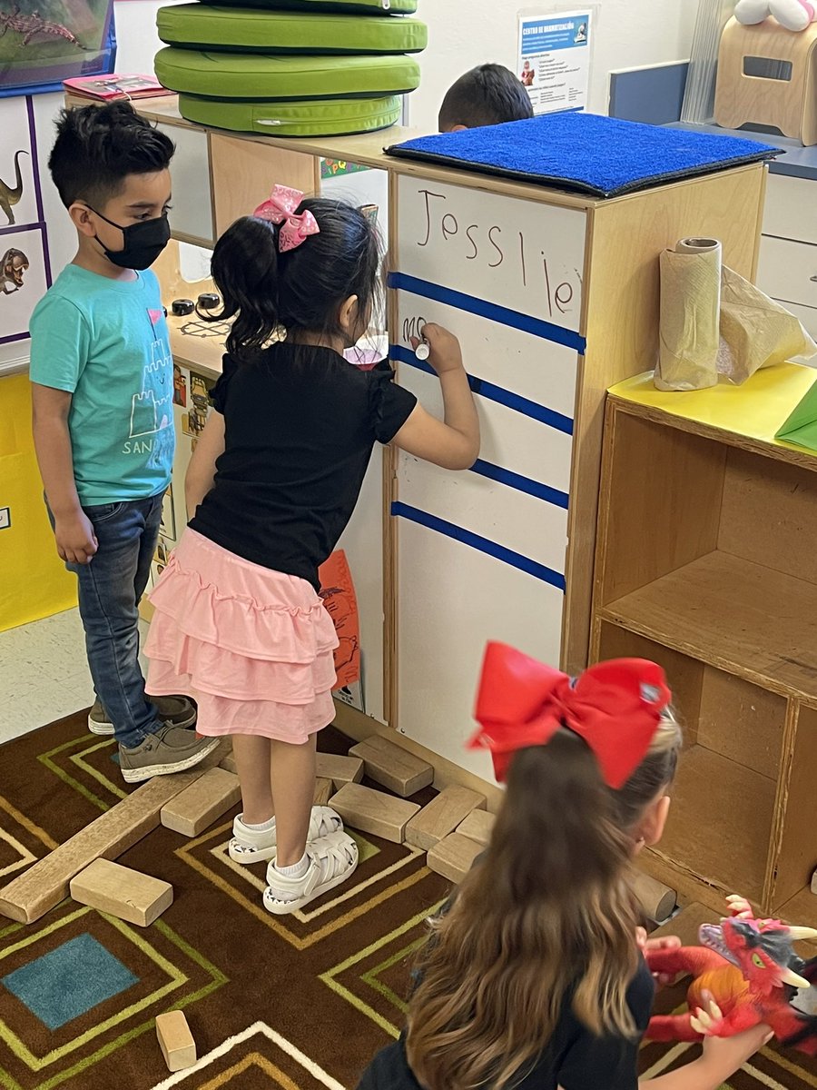 brookbears's tweet photo. Bilingual classroom visits ✅ This is my favorite time of year when students know the procedures and awesome growth has occurred. ❤️ #proudprincipal #mywhymoments @brookbears #bilingualPK https://t.co/TQYug5dGhy