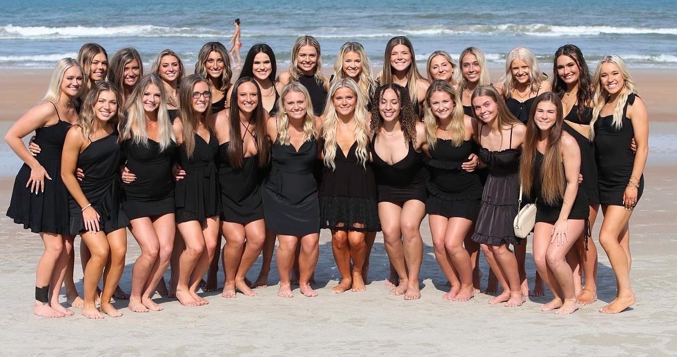 MizzouCheer_ tweet picture