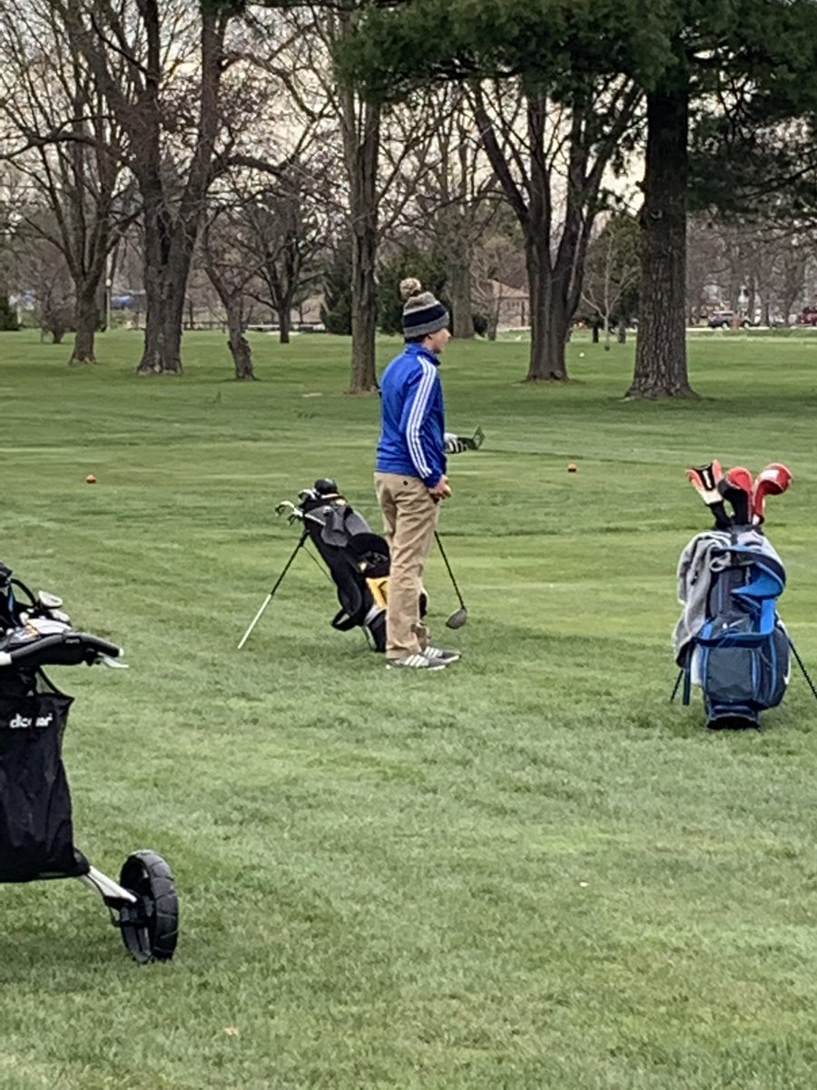 GremDog5's tweet photo. Got to love this Indiana weather. #NeedsMorePractice https://t.co/dNDe7fAMvo