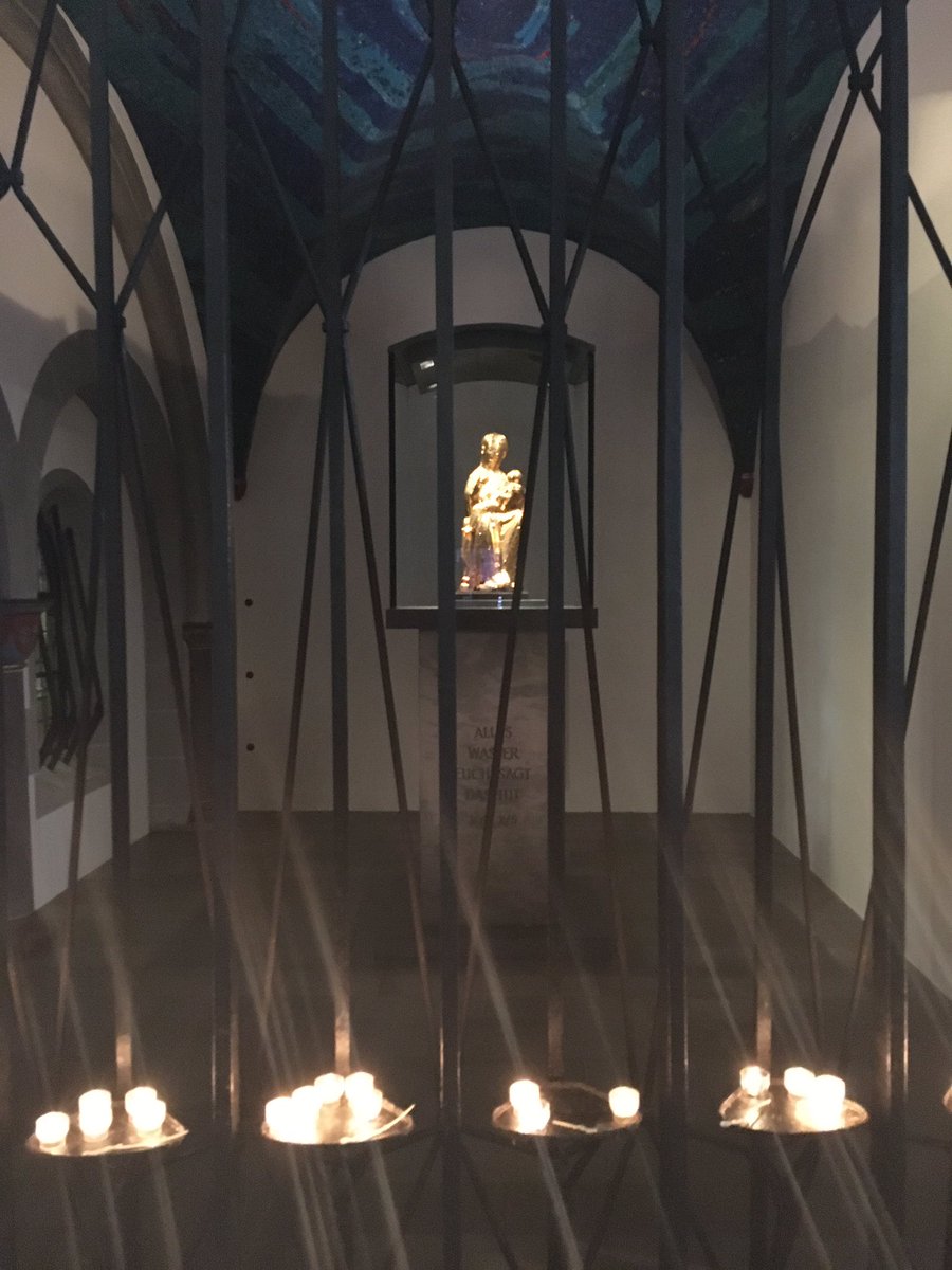 WritingbyL's tweet image. 