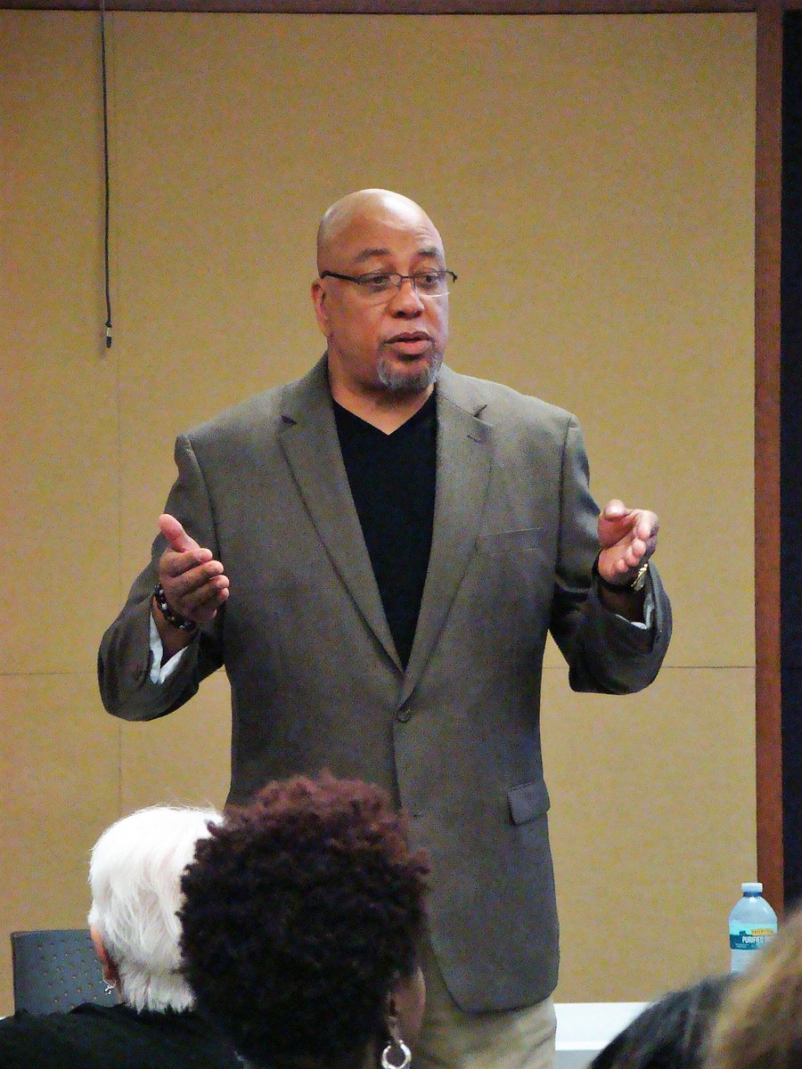 The D Brief tweet media