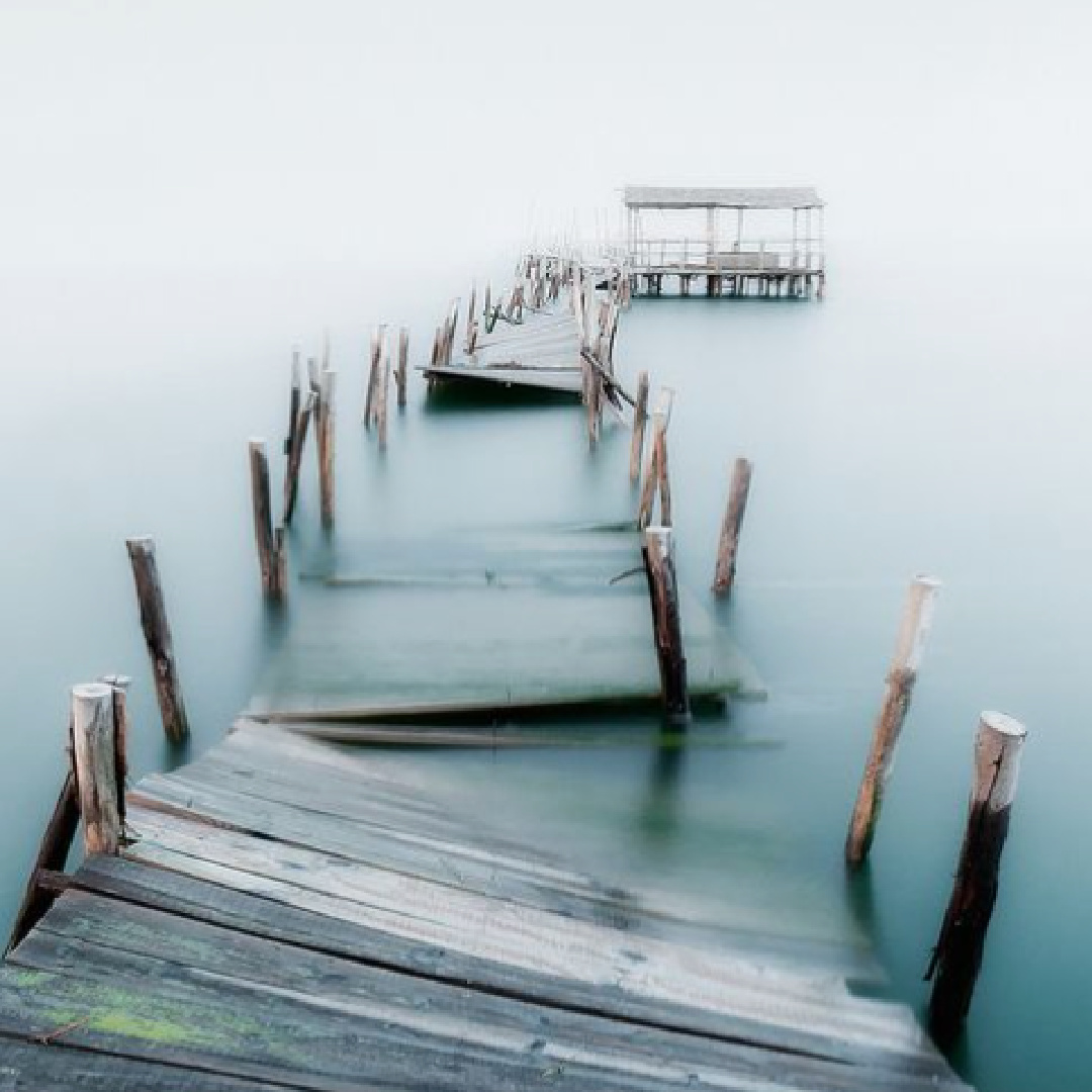 candiceolson_'s tweet photo. Color selection is all about context. You really can’t make the perfect choice without considering the other main elements in the space like furnishings, fabrics and floor finishes.

That said, I do have a “thing” for soothing, barely there blues and foggy horizon hues! https://t.co/yrOVHohUQG