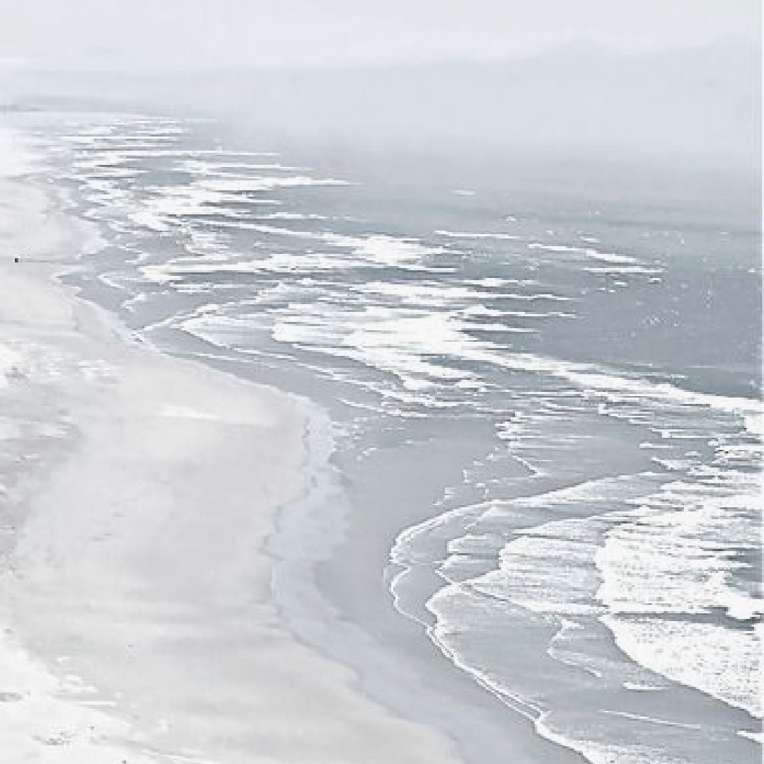 candiceolson_'s tweet photo. Color selection is all about context. You really can’t make the perfect choice without considering the other main elements in the space like furnishings, fabrics and floor finishes.

That said, I do have a “thing” for soothing, barely there blues and foggy horizon hues! https://t.co/yrOVHohUQG