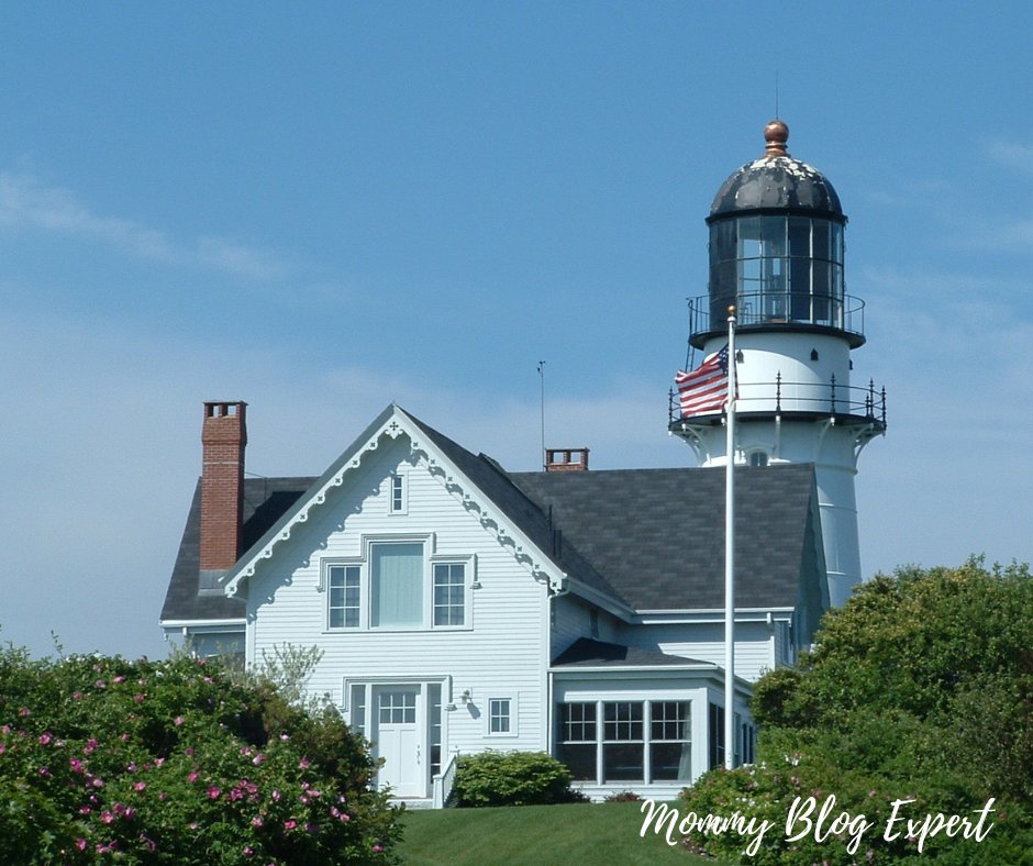 Calling all Foodies: Join us for a food lover's guided virtual tour thru Maine! Watch MBE's latest Instagram Reel NOW featuring @CratefullMaine Maine-made sweet and savory treats here -> instagram.com/reel/CclXLaZFH… #ad #cratefull #MaineCrates #ILoveMaine