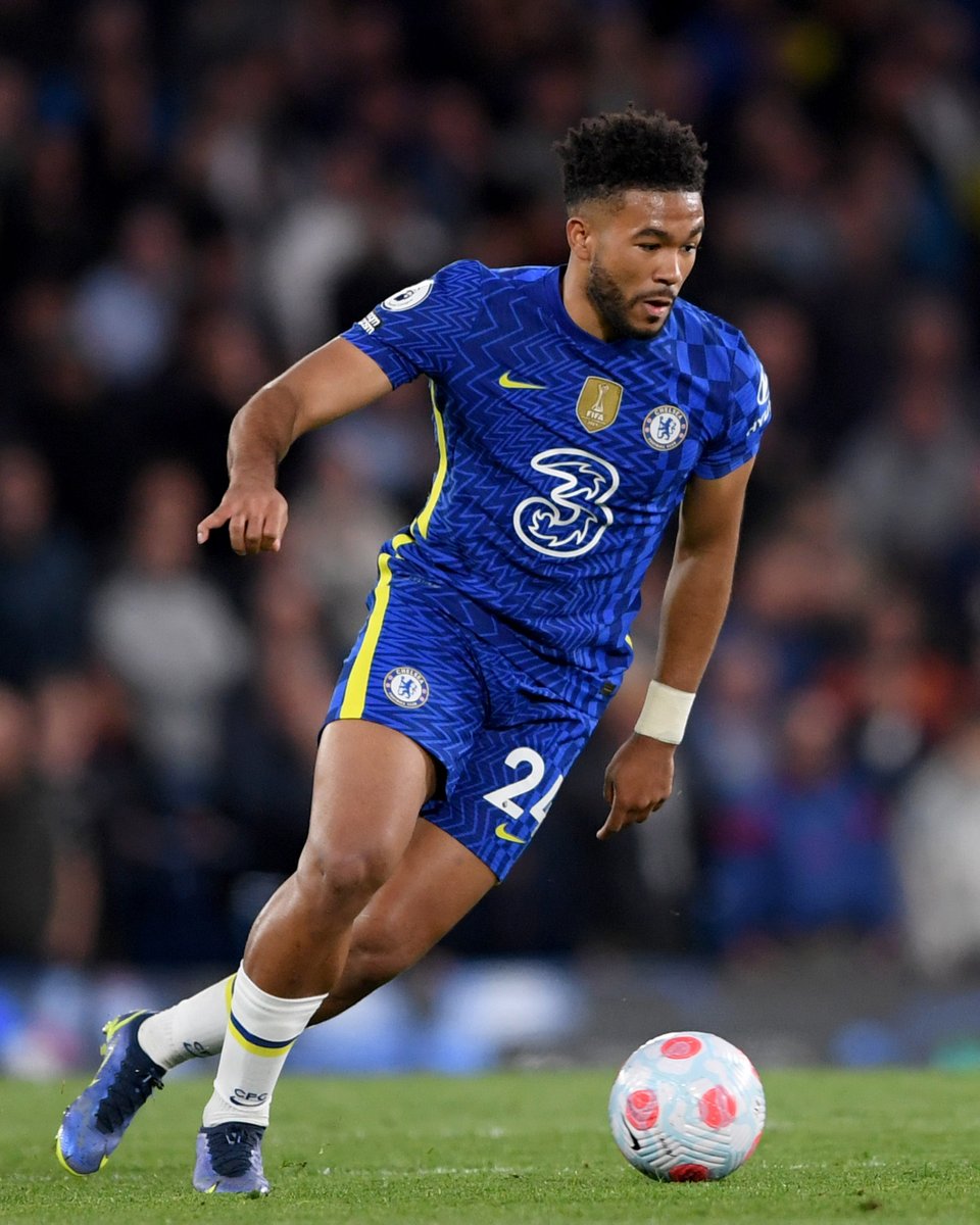 ChelseaFC's tweet image. Just over 20 minutes left on the clock. ⏱

🔵 2-3 🔴 [67'] #CheArs