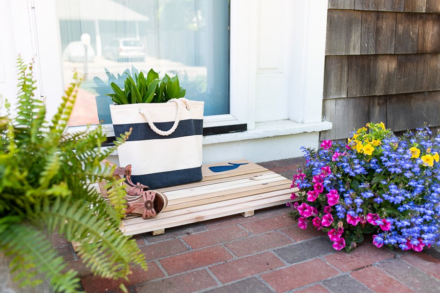 How to make a wooden coastal door mat.
Build Plans: findingsilverpennies.com/diy-coastal-ce…
#diy #crafts #coastalstyle