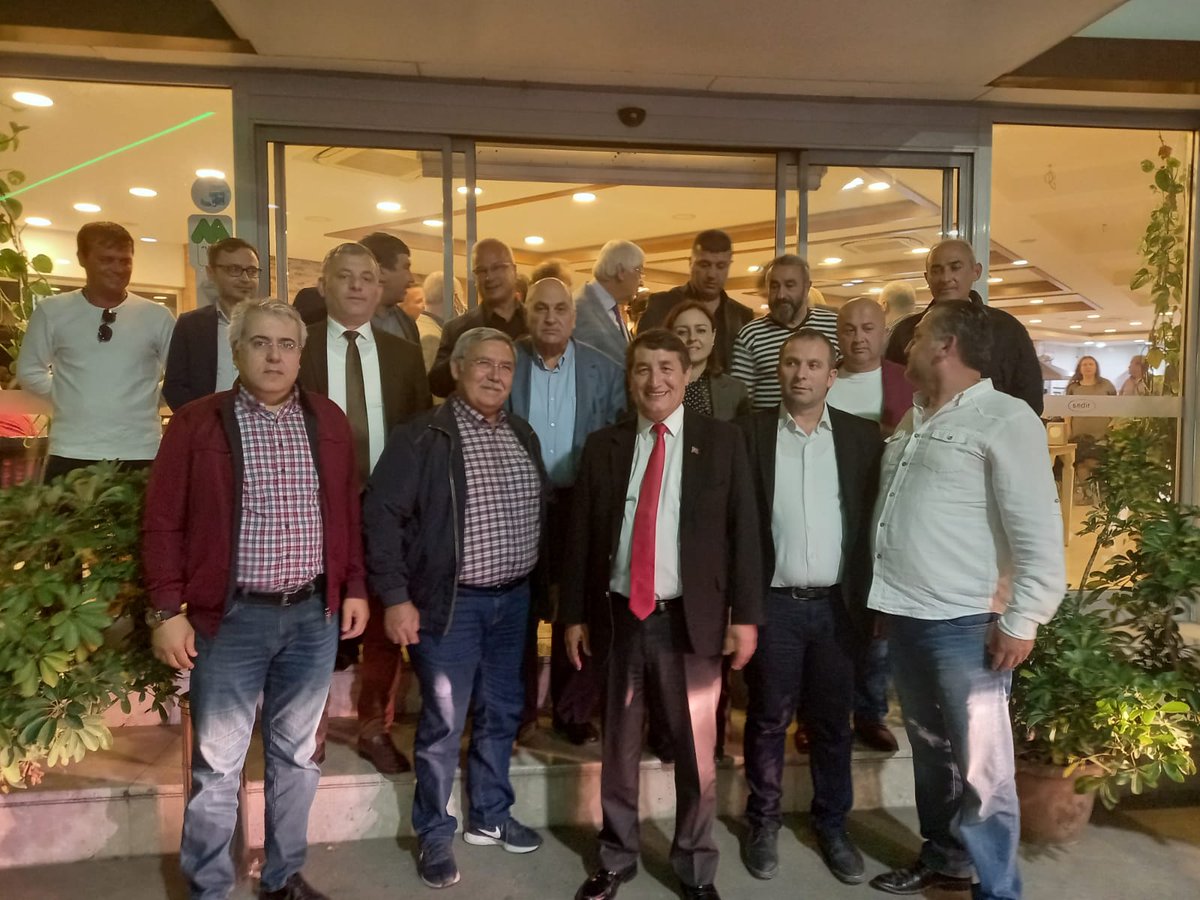 bdBDemir's tweet photo. Kurucusu ve Yönetim Kurulu üyesi olduğum Antalya Serikliler ve Yörükler Derneği'nin iftar programına katıldık. Emeği geçenlerden Allah razı olsun. @ADNANTEZGEL https://t.co/sKZrx0LP0o