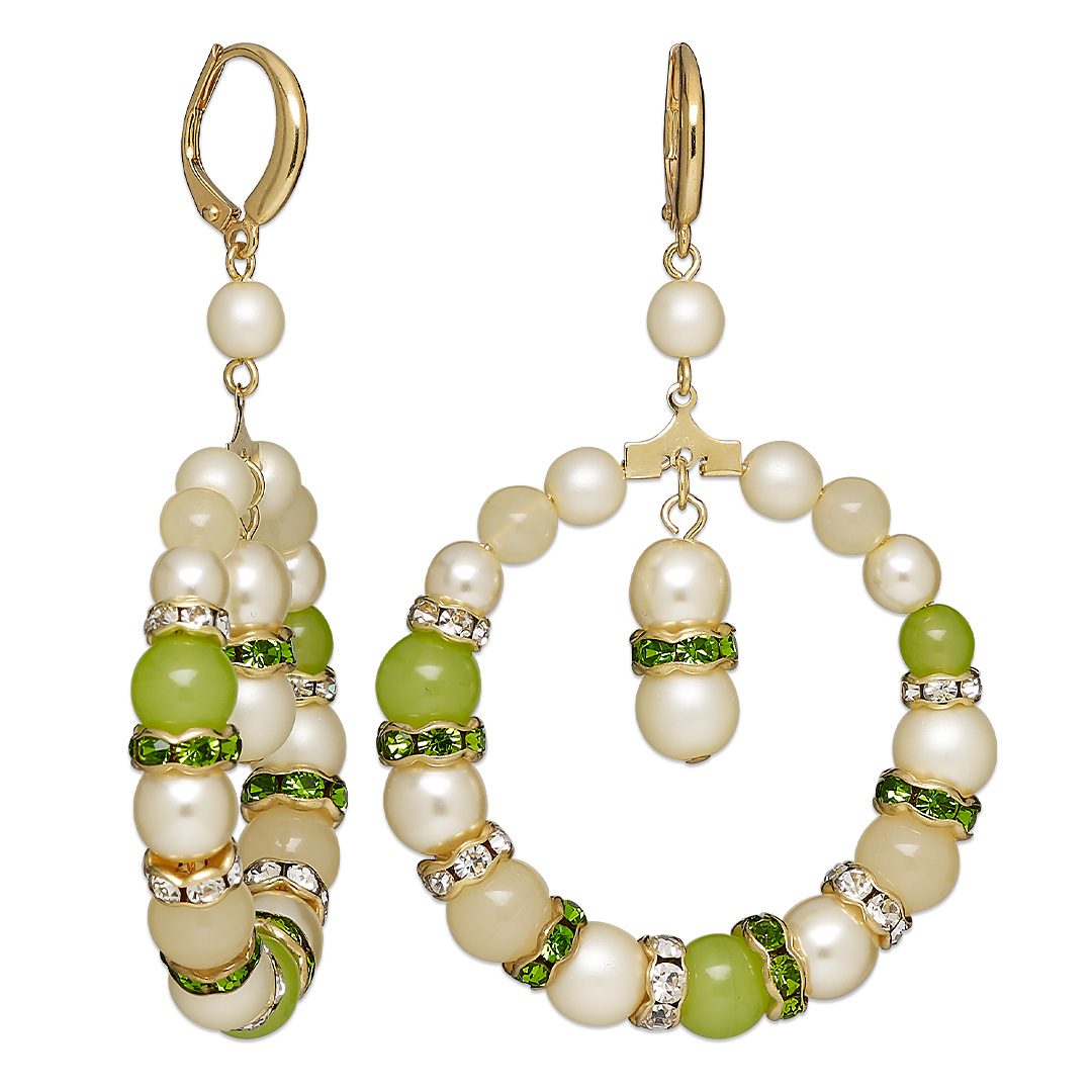 FireMtnGems's tweet photo. Czech glass beads and rhinestone rondelles are a perfect pairing. Make this easy-to-string necklace and hoop-style earrings with the free step-by-step instructions: https://t.co/VWryCj5zVV
#FMGProject #DIYJewelry #CzechBeads https://t.co/iq2fTSthKl