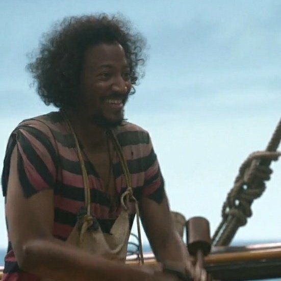 moonylace's tweet image. smash or pass : roach