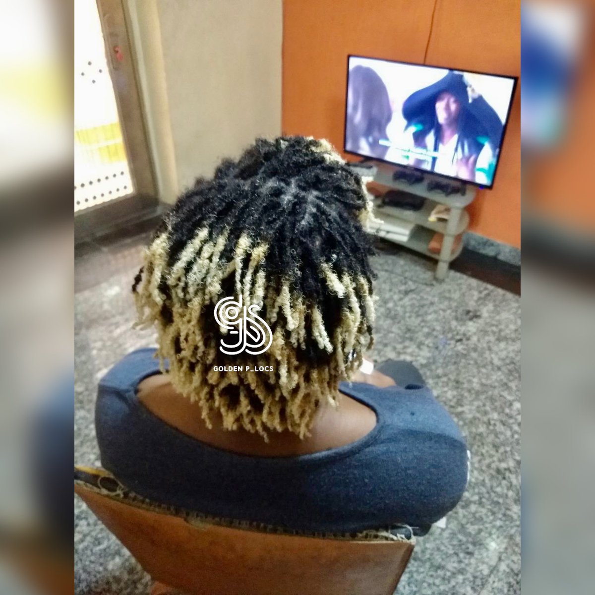goldenP_locs's tweet image. Let Me Start, Maintain And Repair Your Locs.
Send A Dm, Whatsapp/Call +2340703483483 To Book An Appointment With Us…
#locextensions #microlocs #loctician #goldenp_locs #lagosloctician  #instantlocs #loclivin #homeservice