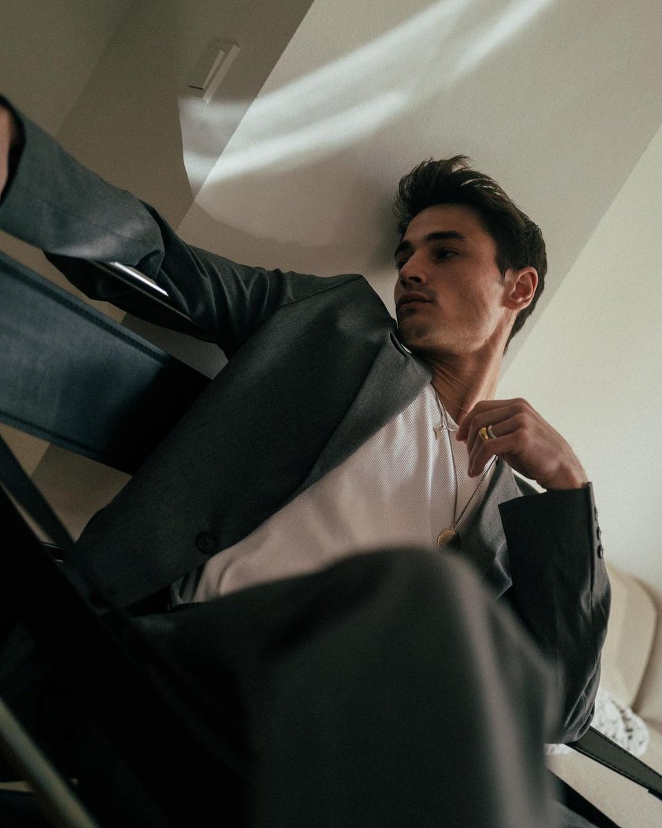 hastinqsboy's tweet photo. ☄️ ─── 𝐈 𝐰𝐚𝐧𝐭 𝐭𝐨 𝐬𝐚𝐭𝐢𝐬𝐟𝐲 𝐭𝐡𝐞 𝐮𝐧𝐝𝐢𝐬𝐜𝐥𝐨𝐬𝐞𝐝 𝐝𝐞𝐬𝐢𝐫𝐞𝐬 𝐢𝐧 𝐲𝐨𝐮𝐫 𝐡𝐞𝐚𝐫𝐭
#edroiseaster ;; #edroisreign https://t.co/1GNAWwaveF