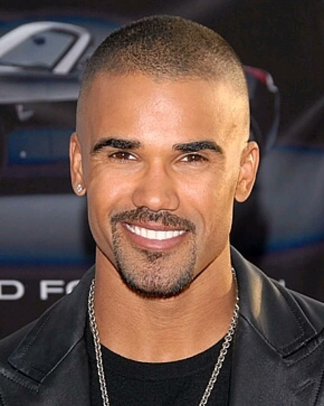 HAPPY BIRTHDAY SHEMAR MOORE APRIL 20TH 1970 