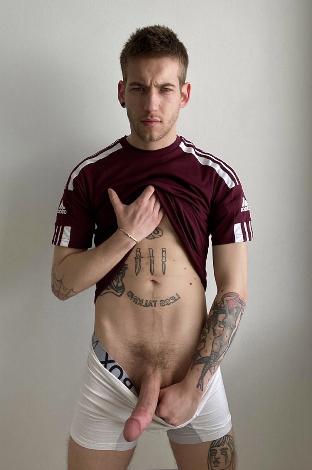 The art of Filipm999s seduction