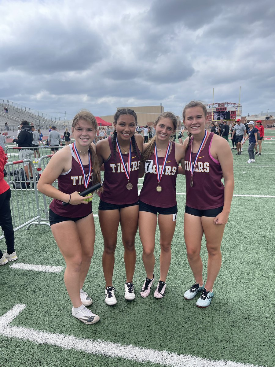 DSHS XC / Track tweet media