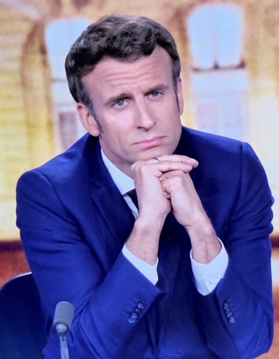 ju_drbr's tweet photo. quand je vois que 90% du débat sur l’écologie concerne les éoliennes…

#debatmacronlepen https://t.co/mZgdi6K84G