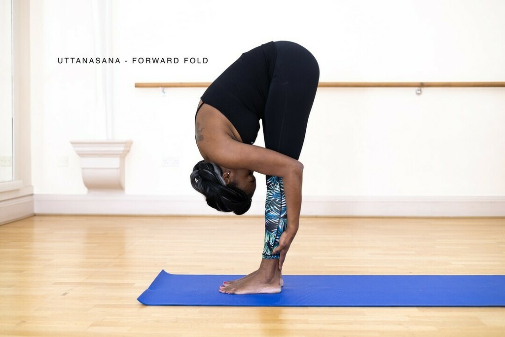 Trinity_Yoga_'s tweet photo. Our Favourite Feel Good Poses - Uttanasana - Forward Fold

This pose feels particuarly good after a day spent at the desk and the hammies (hamstrings) start to feel tight.  Allow the neck and head to hang loose as you fold yourself over, close your eyes … https://t.co/LaXGcYkl8L https://t.co/TiV9uYdW10