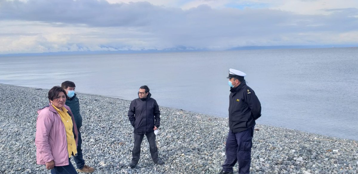 DGTM_Chile's tweet photo. Con el propósito de seguir trabajando con comunidades aisladas, la @CAPUERTOQUEMCHI, se trasladó hasta el sector de #IslaTac, distante 35 millas náuticas, donde dio a conocer las diferentes plataformas que la #AutoridadMarítima dispone para la realización de  distintos trámites. https://t.co/4Nlrhi7mwm