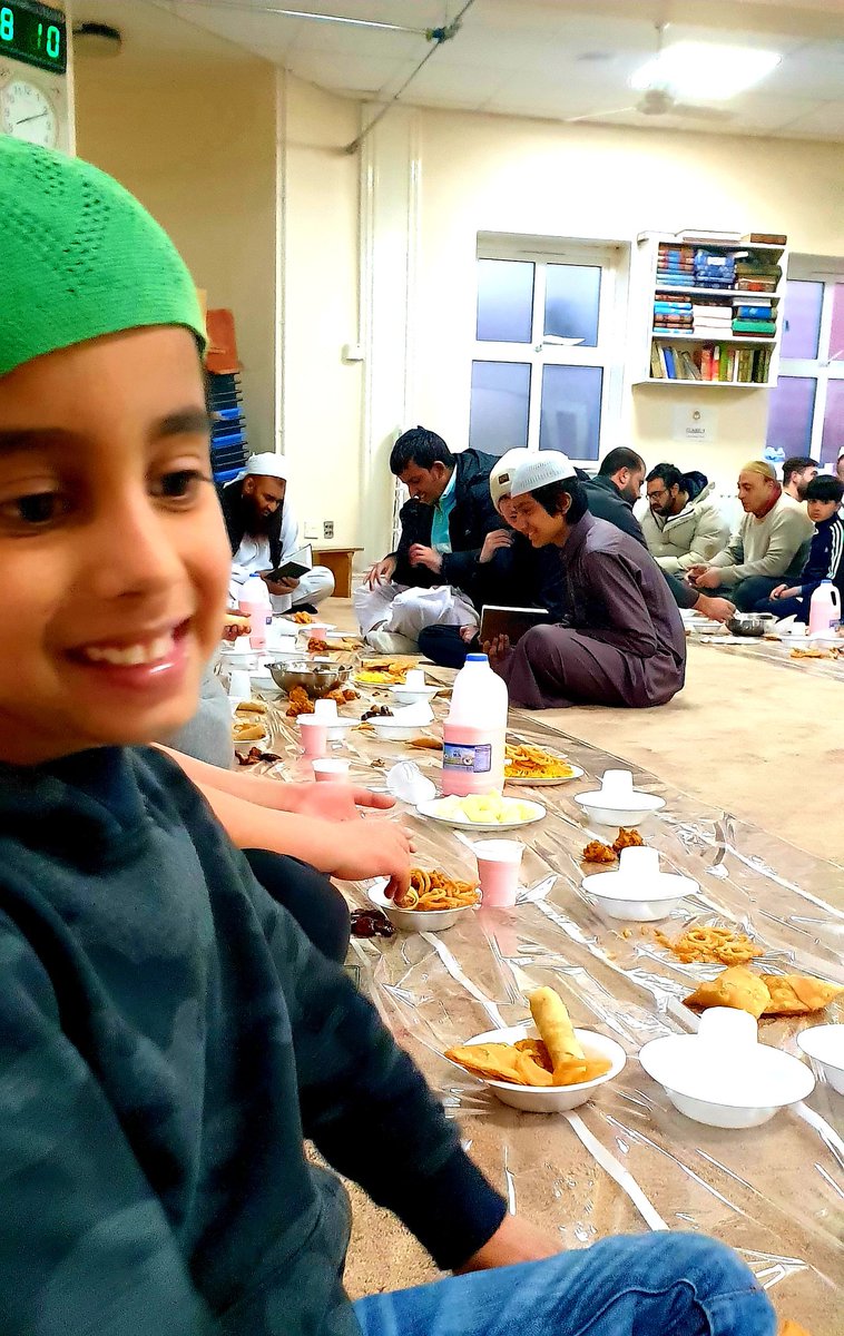 MehrbanSadiq's tweet photo. #TWFRSπ #Northumbriapoliceπ engagement team at #madinamasjid #wingrove #garden #Breaking #Fast Big thanks to all the committee team ππ½π€π½π https://t.co/IulrJemw6P