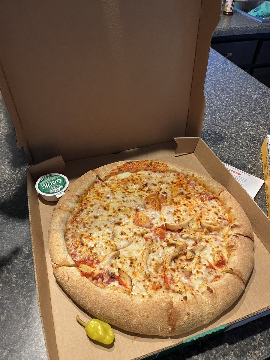 MrsNolanSCE's tweet photo. Great night for some pizza! Yum!!@SCE_PTO_Fishers https://t.co/FjA2p8rWx7