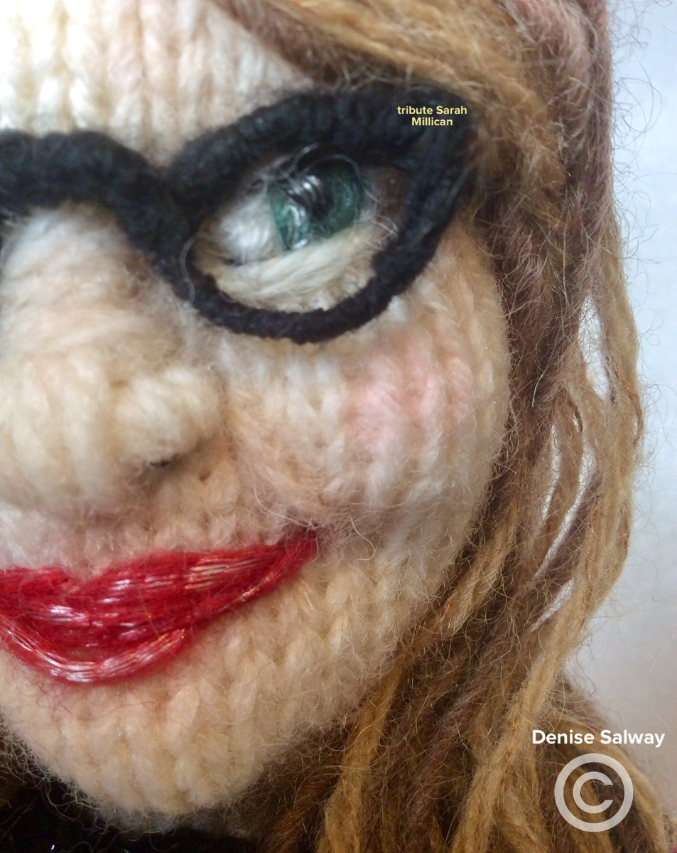 #readyforyourcloseup #sarahmillican #comedian #knitted #doll tribute #knitting #fibreart #designs #denisesalway #welshknitters #wales #handmade OMG this incredible lady makes me laugh so 👏🏻😃🧶🧙‍♀️🏴󠁧󠁢󠁷󠁬󠁳󠁿