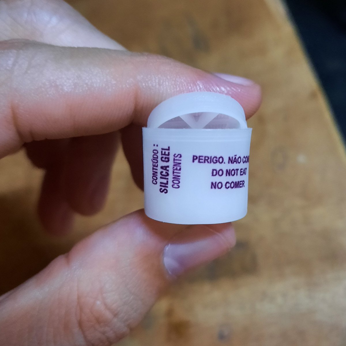 addi_mena's tweet photo. Fav si también abriste un cosito de estos que venían en las cajas de los zapatos https://t.co/AZ8W8ADHaY