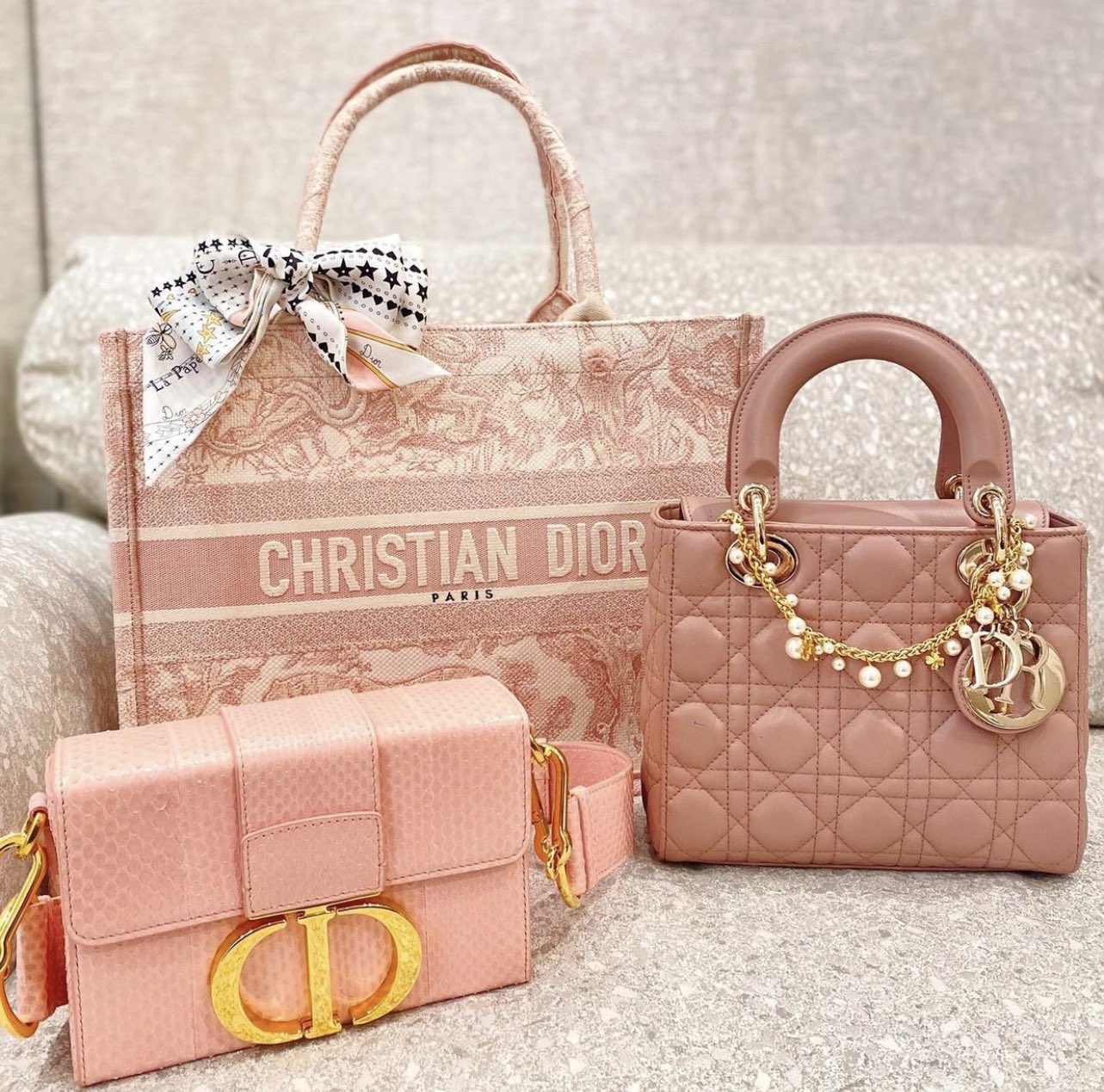 Dior Caro Heart Pouch : r/handbags