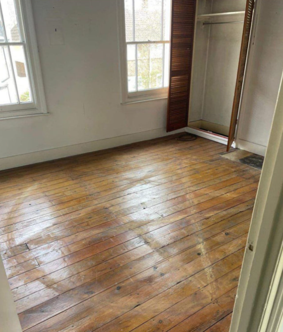 kohantoys's tweet image. Decidi sacar la alfombra y dejar el piso de maderNO NO NO NO