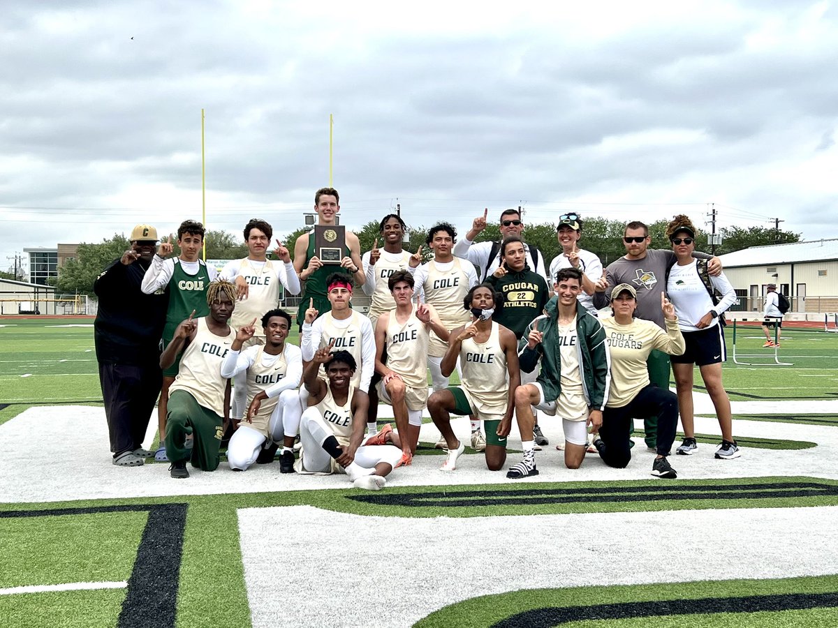 go follow: @RGC_Girls_Track & @RGC_CougarTrack tweet media