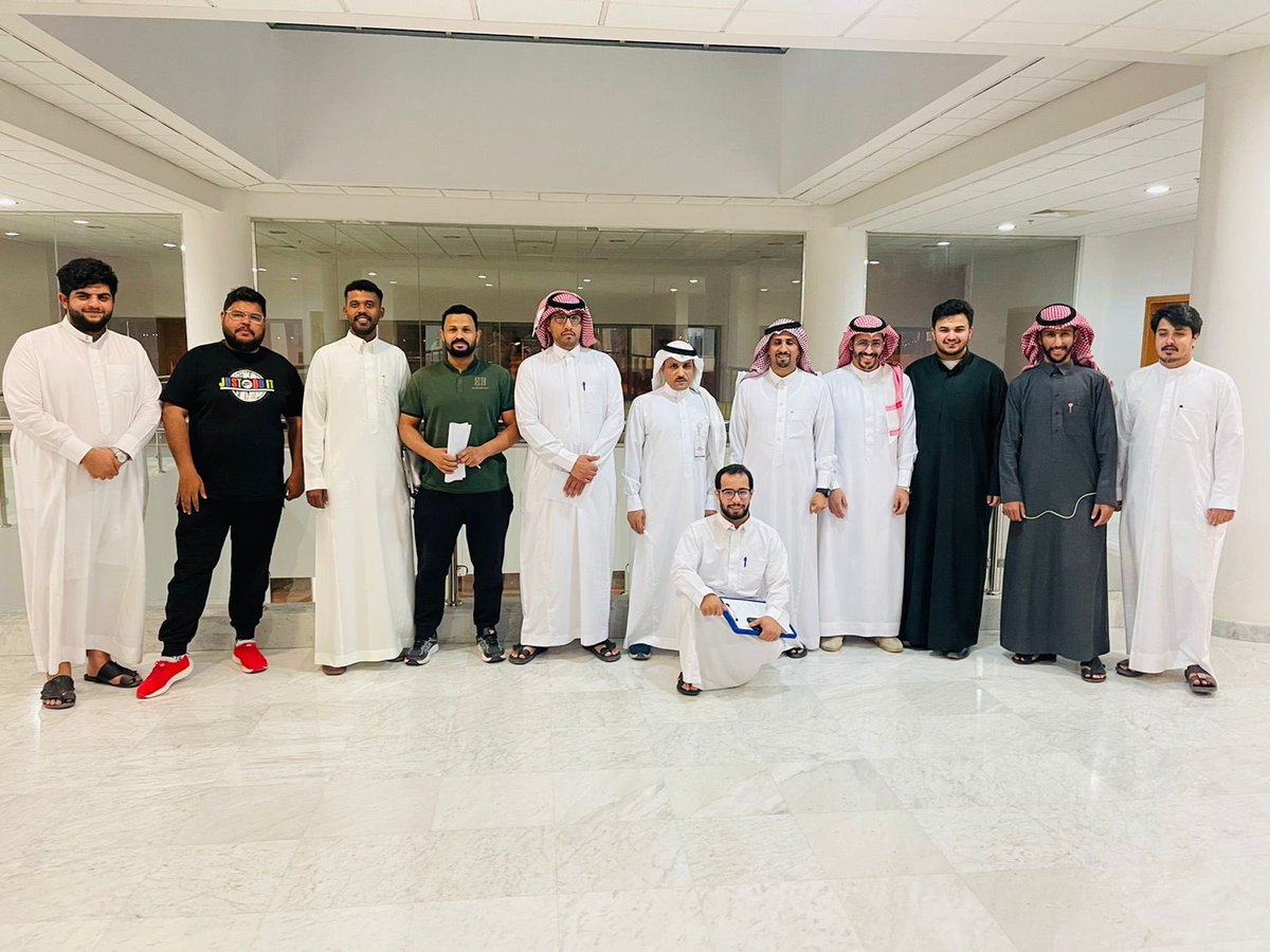 N_Champion2022's tweet photo. تم الانتهاء قبل قليل من الاجتماع الرسمي لتجهيزات المباراة النهائية  برئاسة سعادة مدير المدينة الرياضية الاستاذ منيف نداء العنزي ورئيس اللجنة المنظمة الاستاذ يوسف العنزي https://t.co/PyhoZck8J7