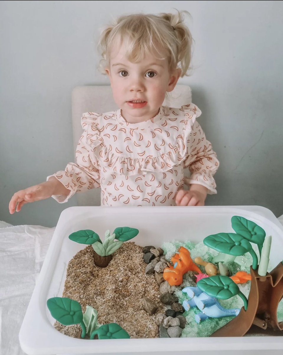 Rambunctious2s's tweet photo. She got to play with dinosaurs at daycare today. https://t.co/BhDKDmoHJm