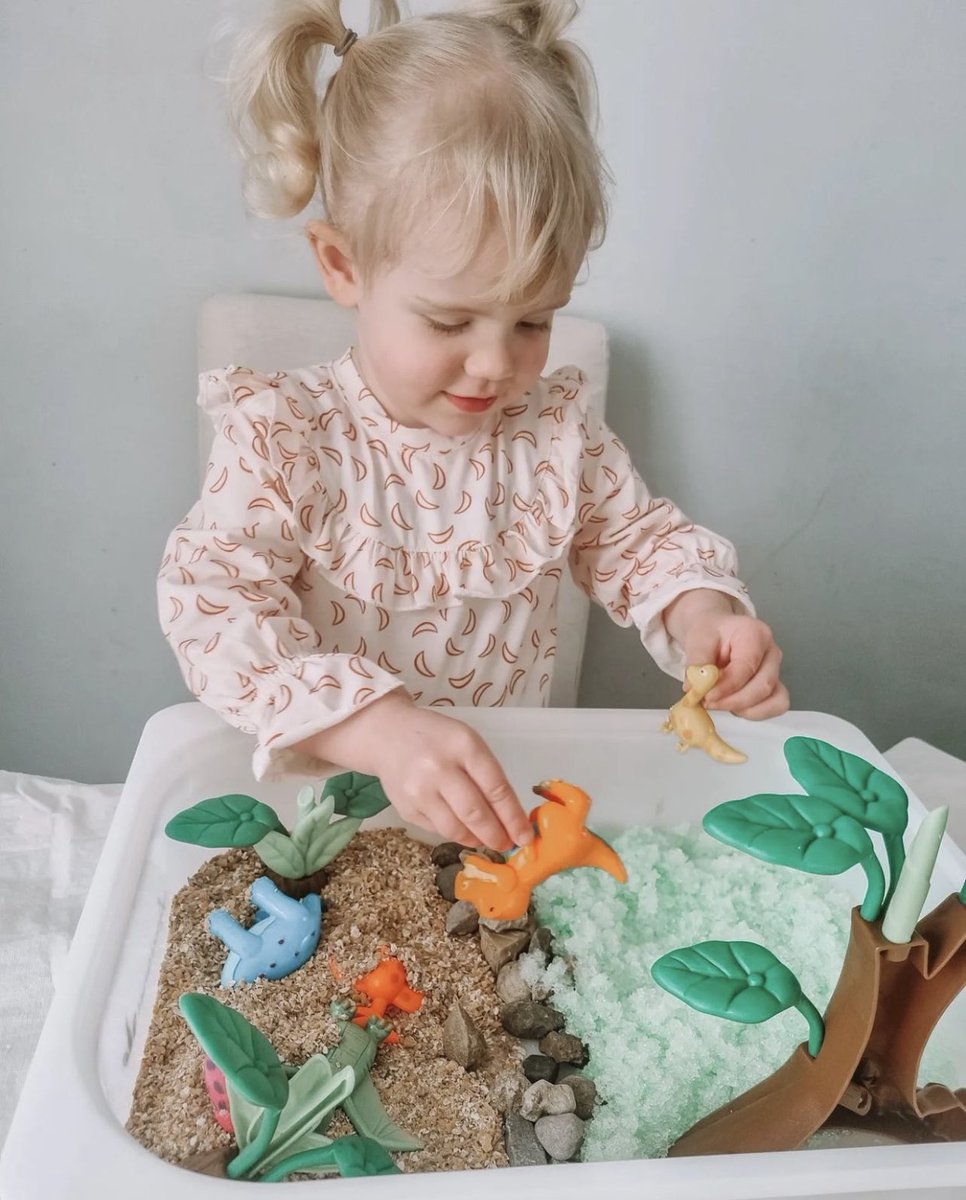 Rambunctious2s's tweet photo. She got to play with dinosaurs at daycare today. https://t.co/BhDKDmoHJm