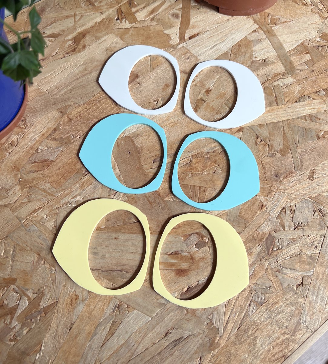 FarukuCostumes's tweet photo. Fursuit eye kits added to my Etsy! Laser cut eyes, mesh, and a choice of lids :) https://t.co/7aPCpoxVRM https://t.co/k580oCFDfw