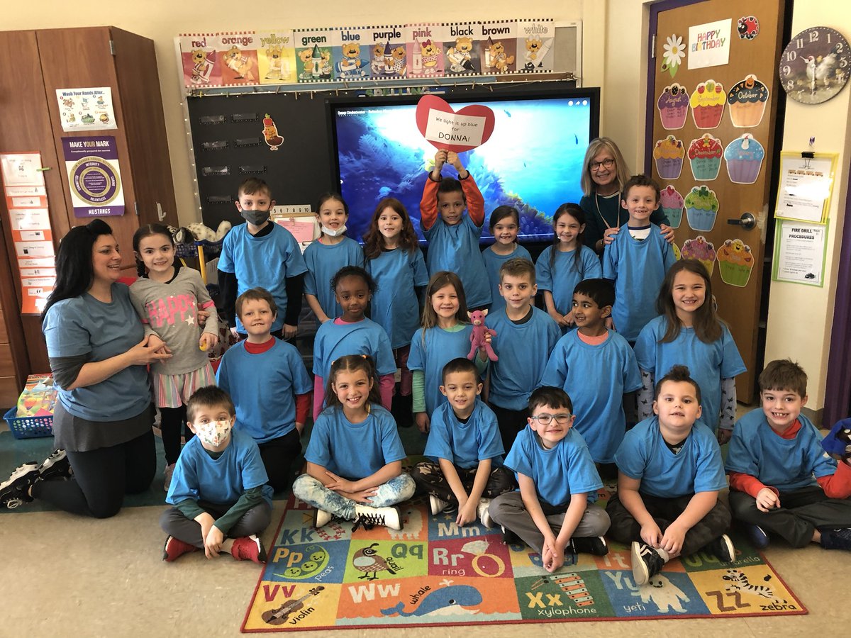 ⁦⁦<a href="/MrsHolland15/">Mrs. Holland</a>⁩ class Lighting it Up Blue for their classmate and all of the other students and families honoring National Autism Awareness month! #autismawareness