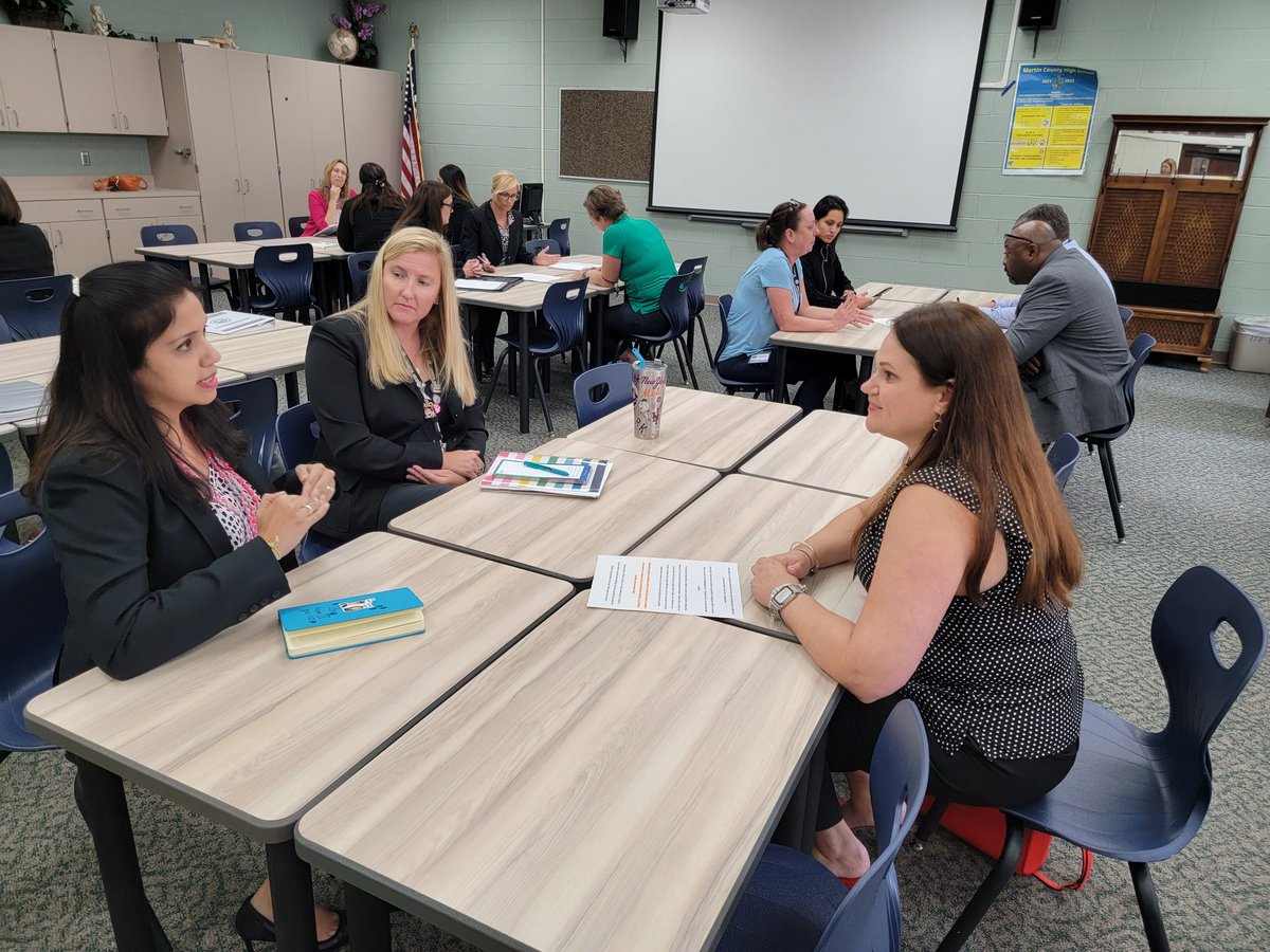 AMLaws's tweet photo. Love helping our aspiring leaders prepare for their future! Mock interviews with feedback #coachingleaders  @h_padgett2 @DaveAzzarito @mom21chinadoll @AitkenTimothy @EnergeticEduca1 @MCSDFlorida https://t.co/eXdAMhxFCA