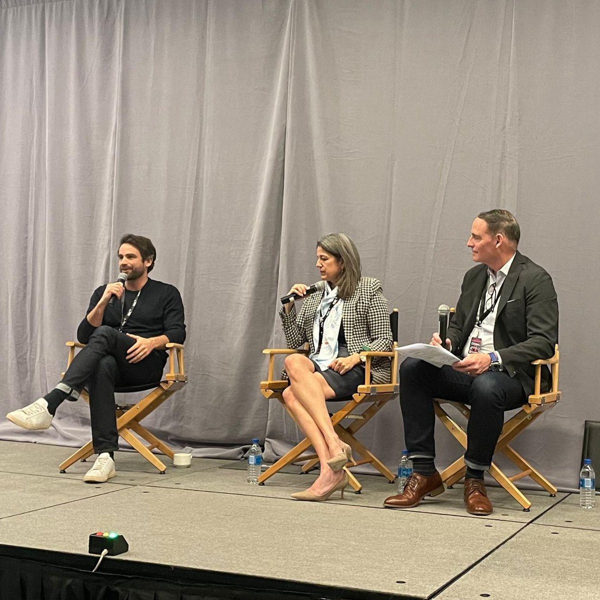 Osler_Law's tweet photo. Today, we spoke with M&amp;A-ready entrepreneurs and investors at #TechExit. Justin Young discussed Deal Killers – How to Address &amp; Avoid Them, and Mark Longo shared information about What You Need to Know About M&amp;A. https://t.co/PiVEuhDzkx https://t.co/hYiYgt87dL