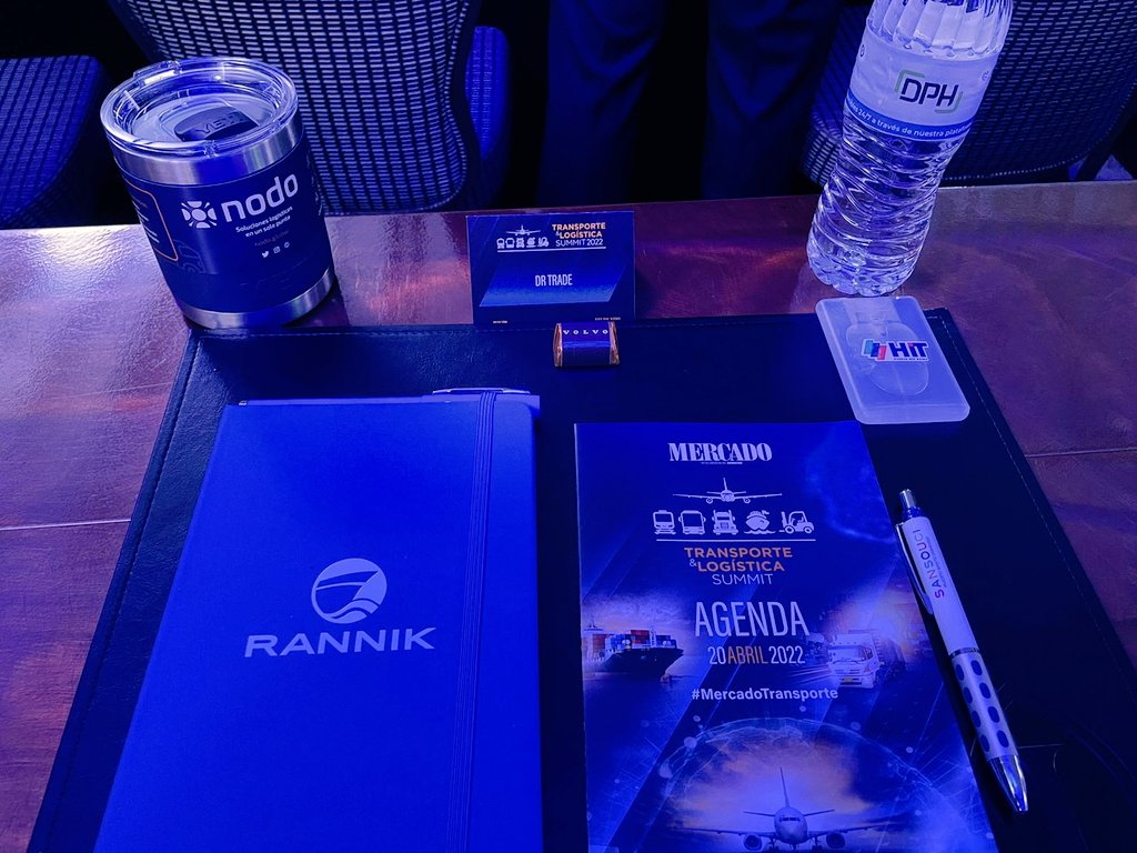 ivanvr82's tweet photo. Felicito a todo el equipo de @mercadorevista por su exitoso evento de Transporte &amp; Logística y me llena de regocijo ver como el sector logístico público y privado se encuentra alineados en consolidar a RD como el principal HUB logístico de la región. https://t.co/kVrcBiUfZn