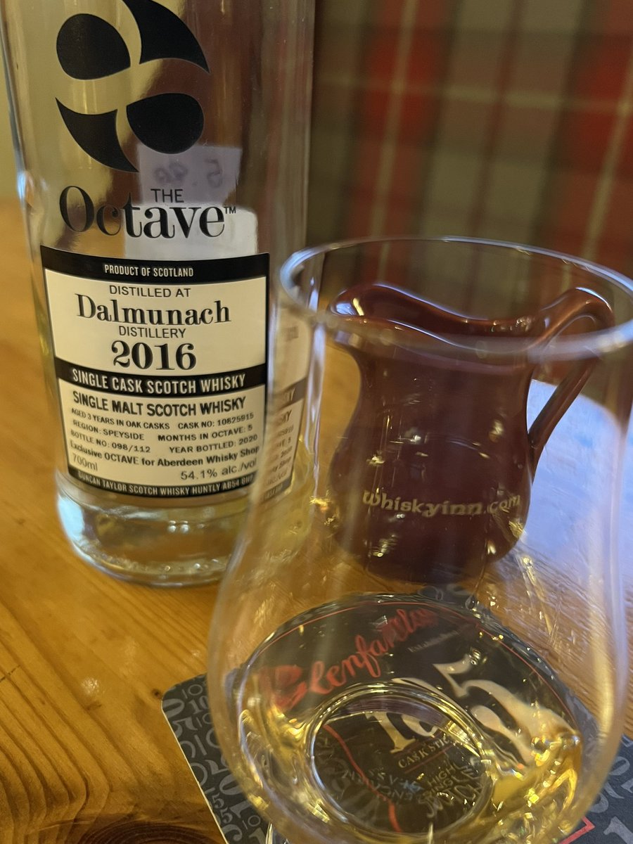 peatandbarley's tweet photo. Followed today by an impressive @Lady_ofthe_Glen 13yo Dailuaine with a PX sherry finish 😋 and an @AberdeenShop Octave 4yo from its neighbour Dalmunach. 
See you again in 5 years or so! 🙋🏻‍♂️ #HighlanderInn https://t.co/wDpQuyvv6d