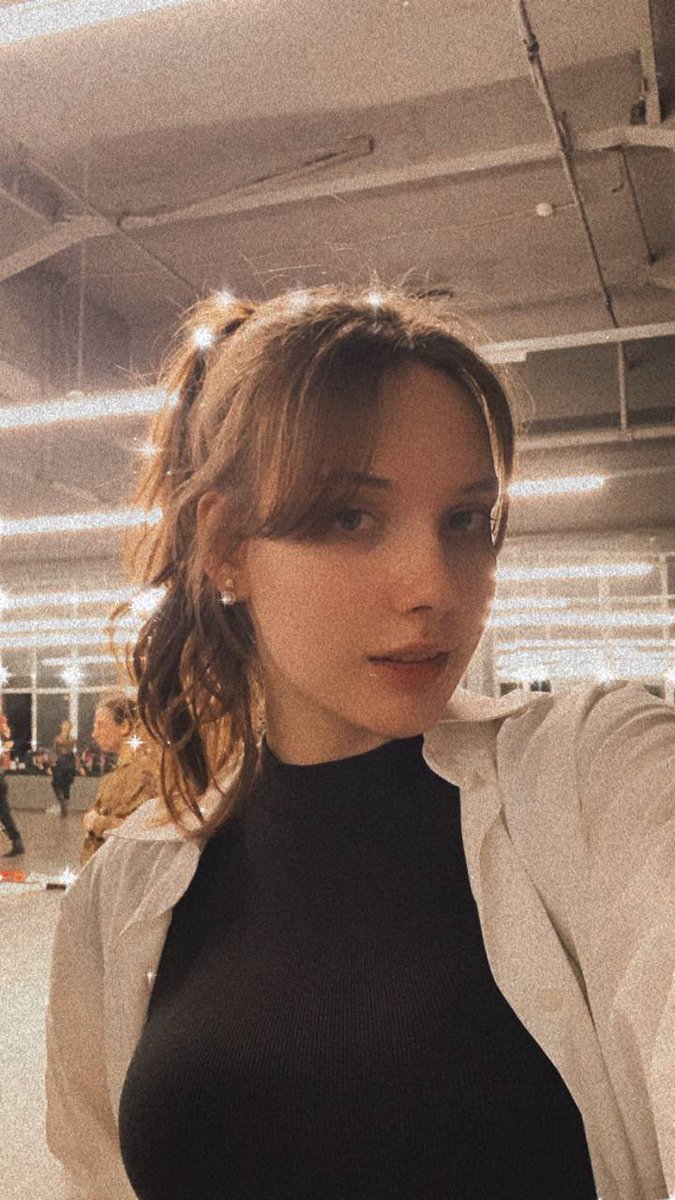 naaaaaasti's tweet photo. наверное вы забыли кто я вообще.. вот напоминание!! ахахах💓 
давно не виделись https://t.co/XK0AYd3GiS