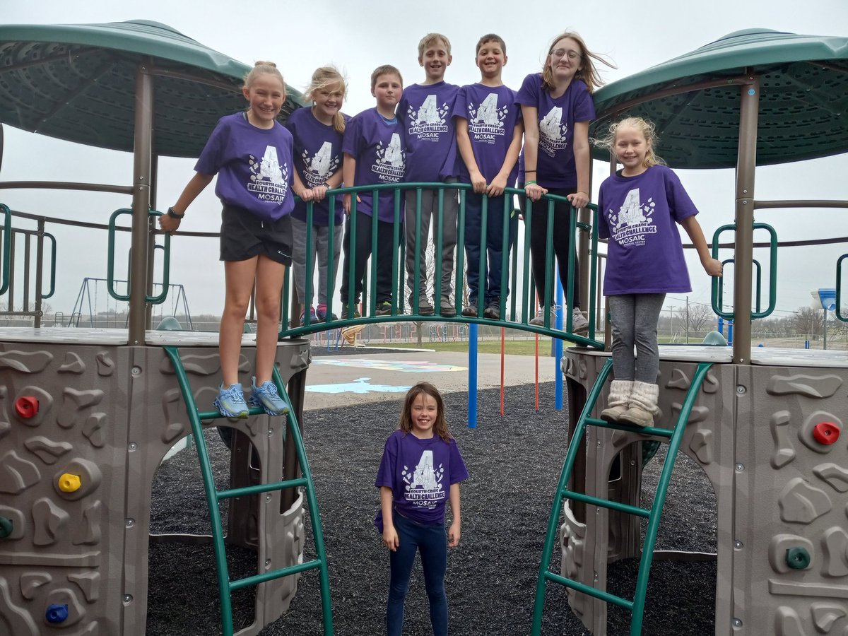 TerriJermain's tweet photo. Thank you to @MosaicMaryville for the amazing health lessons during our 4th grade health challenge. Thanks for sharing Nurse Bridgette and the other professionals. We will put the $1000 to good use! Last year we put it toward this new play set. https://t.co/kHNo4Ar79K