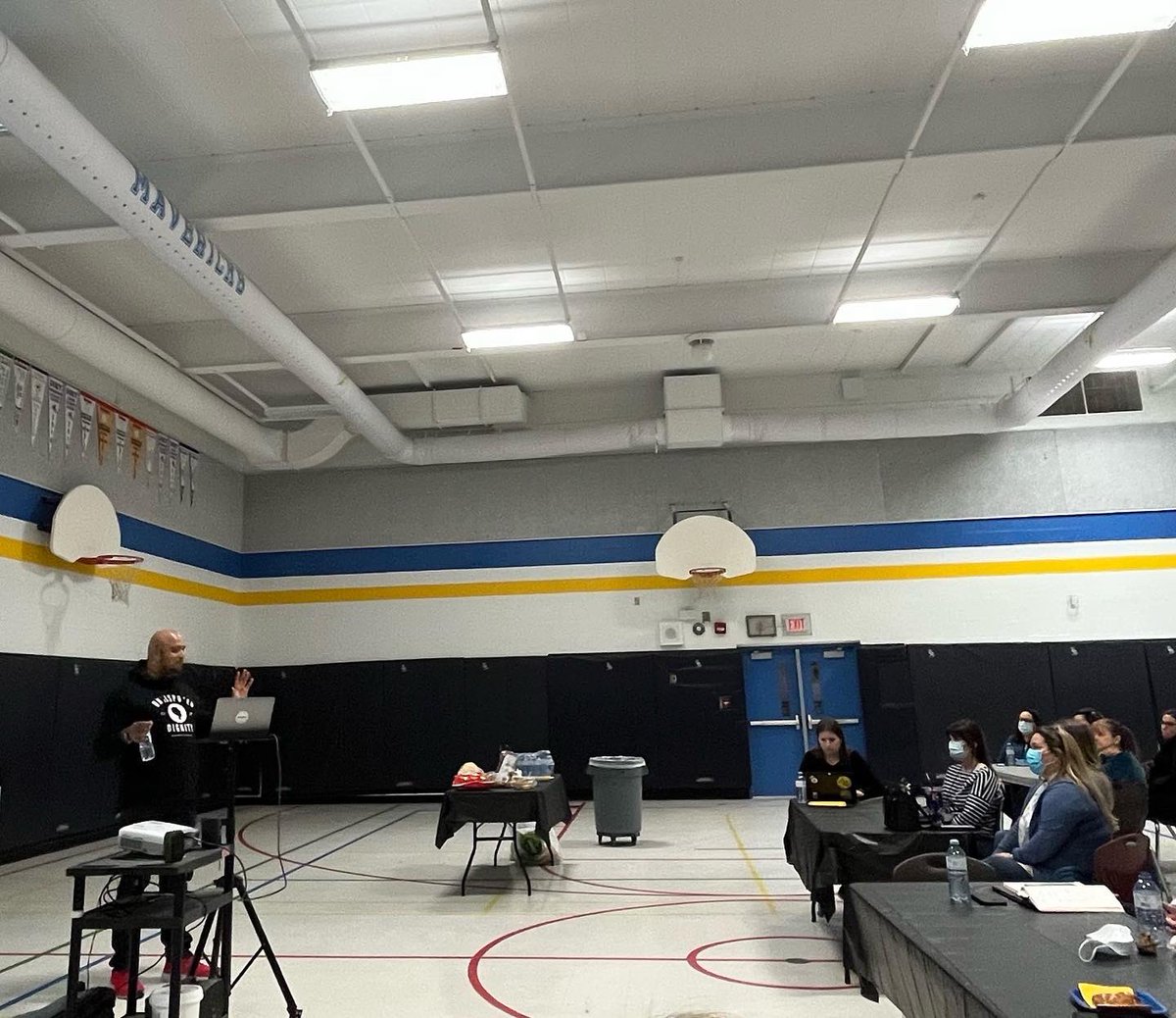 MeadowcrestPS's tweet photo. Powerful learning experience with @aubreynoronha and our staff today. So happy to gather together in-person again. #ddsbequity #ddsbengagement @MaggieLazarus @equity_DDSB @PositiveDDSB @DDSBSchools https://t.co/Y7vuO5tDNv