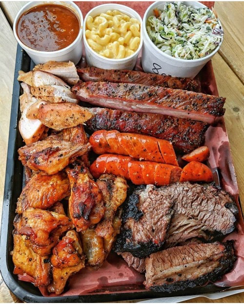 EasyHowToBBQ's tweet photo. Very nice #Bbq platter https://t.co/jslMp3ktRl