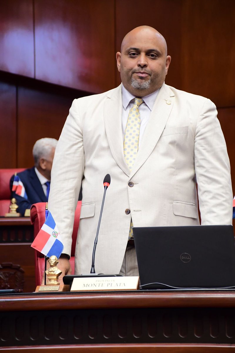 🗣️<a href="/leninvaldezl/">Lenin Valdez</a>  agradece a los residentes de Monte Plata por su comportamiento cívico durante el asueto de la Semana Santa. Agradece al Pdte. Abinader por  la inversión social que el gobierno ha anunciado en esa provincia.