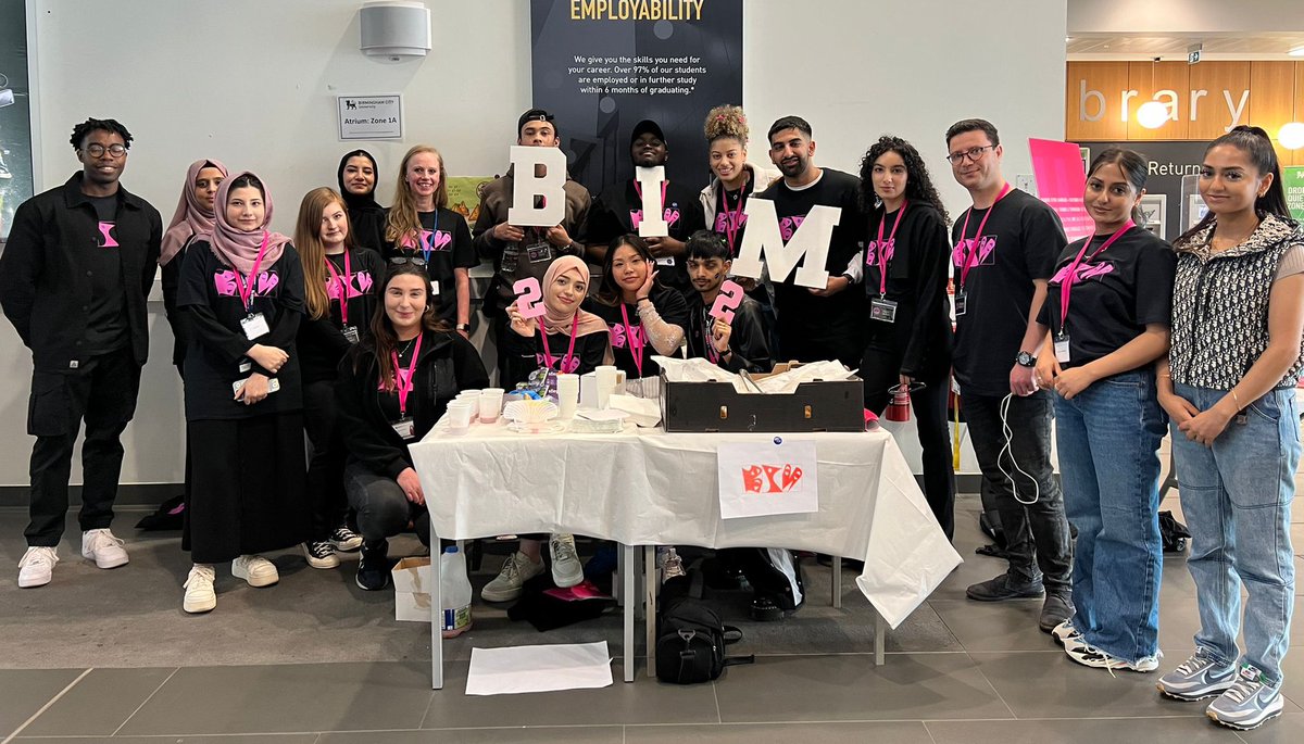And that’s a wrap! Well done to super-team BIM 2022!! Fantastic speakers and excellent BIM cakes 🧁! See you all next year? #bim #biminbirmingham2022 <a href="/BCU_BSoAD/">Birmingham School of Architecture and Design</a>