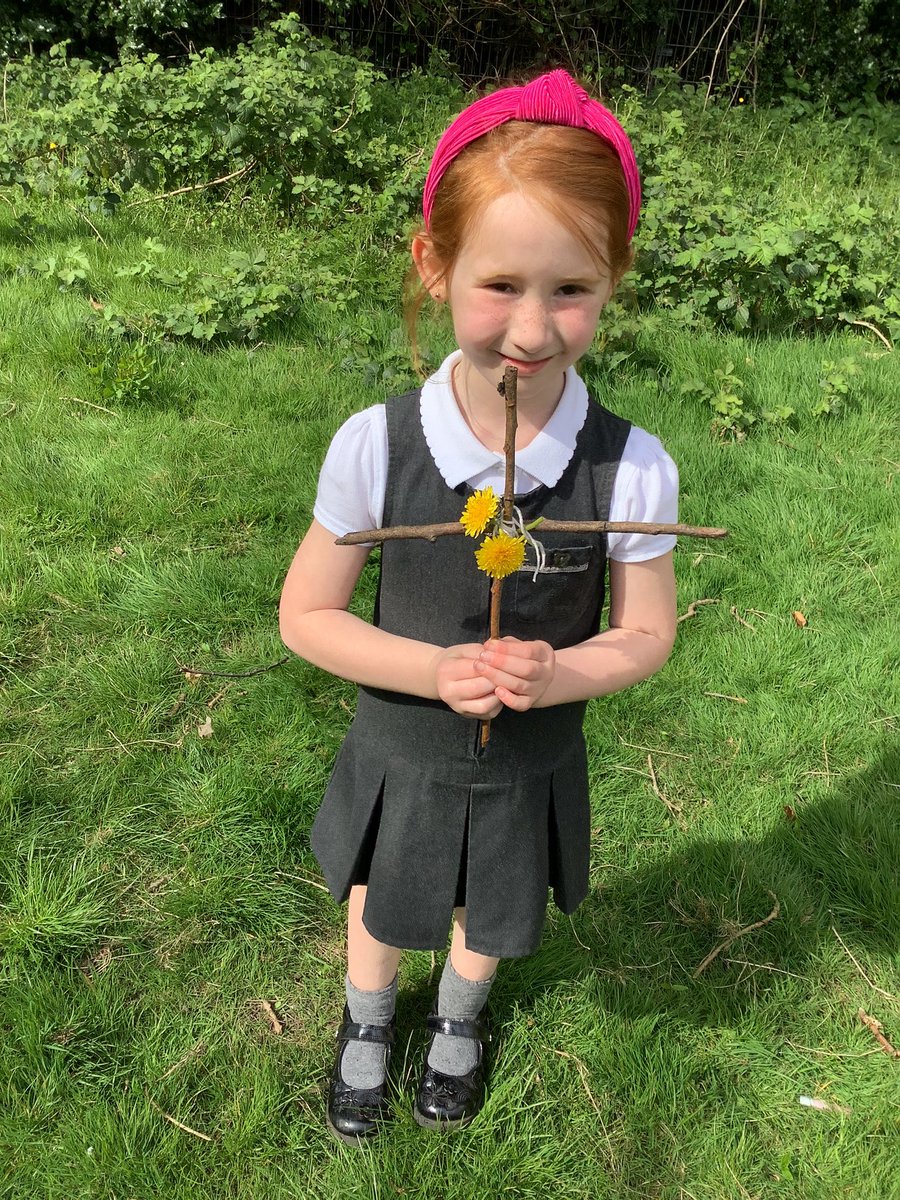 AllSaintsTraff's tweet photo. Year 1 enjoyed working on our school field to make some Easter crosses. We celebrated Jesus rising from the dead using twigs/sticks/something that everyone thought was finished with #theressurection #HeIsRisen #Eastercross #giftoflife πβοΈπ https://t.co/ura4wGtJHZ