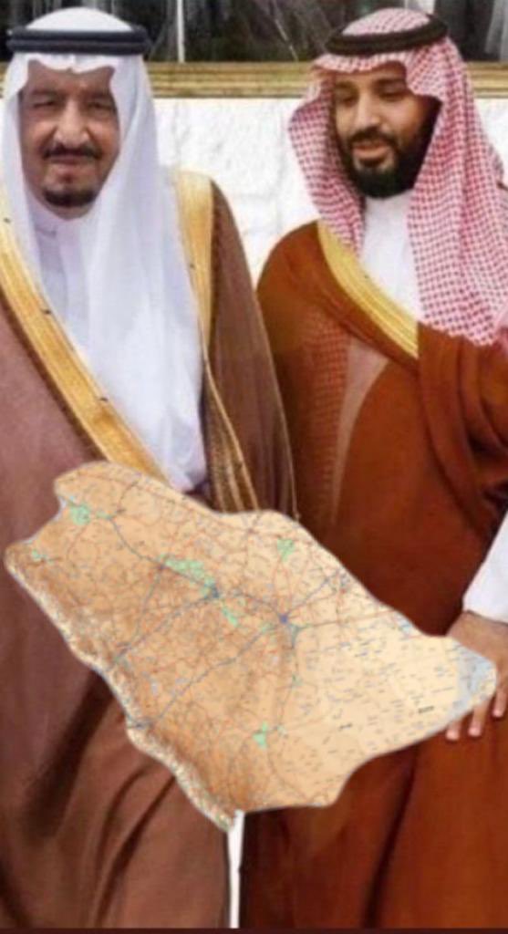 ياشعب أبا أنخاكم بكل الوسائل      نخوة  محبٍ  للوطن  والقياده

 صيروا يدن وحده على كل عائل      صيروا يدن وحده بعزم وجلاده

 هذا  وطنا ......... مانبيله  بدايل                   وهذه  قيادتنا  شموخ  وسياده

  وانتم حماة  الدار عن  كل عائل        شعبٍ على الموقف قوي الإراده