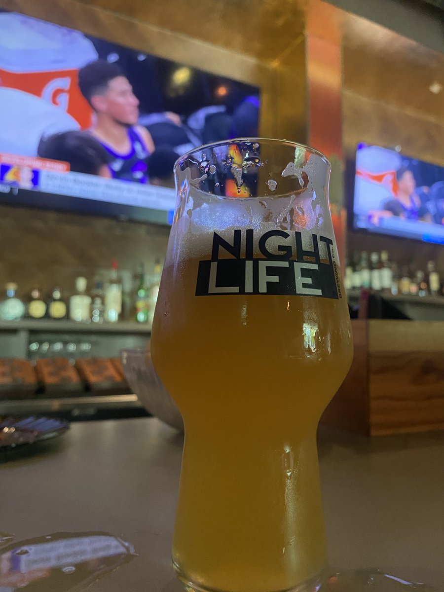 TheRealACoN's tweet photo. Pre-gaming  @NightLifeBrew #MakeItMiami #beerme 🍻 https://t.co/byrXZMLfk6