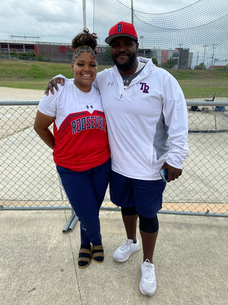 Roosevelt Girls Track & Field tweet media